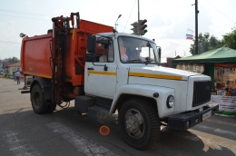 Уборка улиц Енисейска после Vlll Августовской ярмарки.