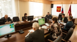 В администрации Енисейского района.