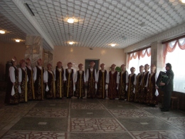 Народный хор русской песни «Сибирские напевы» под руководством Анатолия Суслова