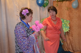 Е. В. Ланцевич на открытии Недели Детской книги. Г. Енисейск.