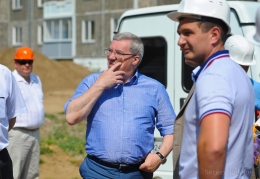 В. А. Толоконский (в центре).