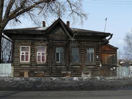 Г. Енисейск, ул. Ленина, 74.