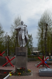 Г. Енисейск. Памятник Воину-Освободителю.