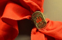 Застёжка на пионерский галстук, образца 1936 года. Белорусский государственный музей истории Ведикой Отечественной войны. 